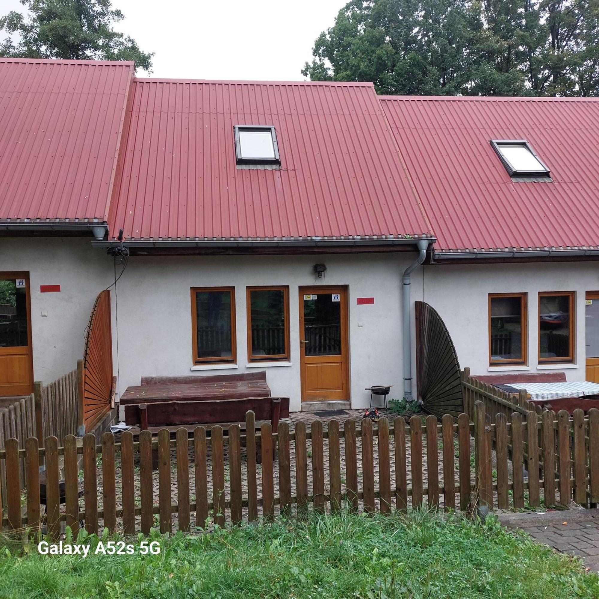 Domki Nad Jeziorem Karlowice Exterior foto